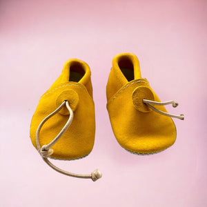Babyschuhe aus Leder in drei Designs - designmaroc.de